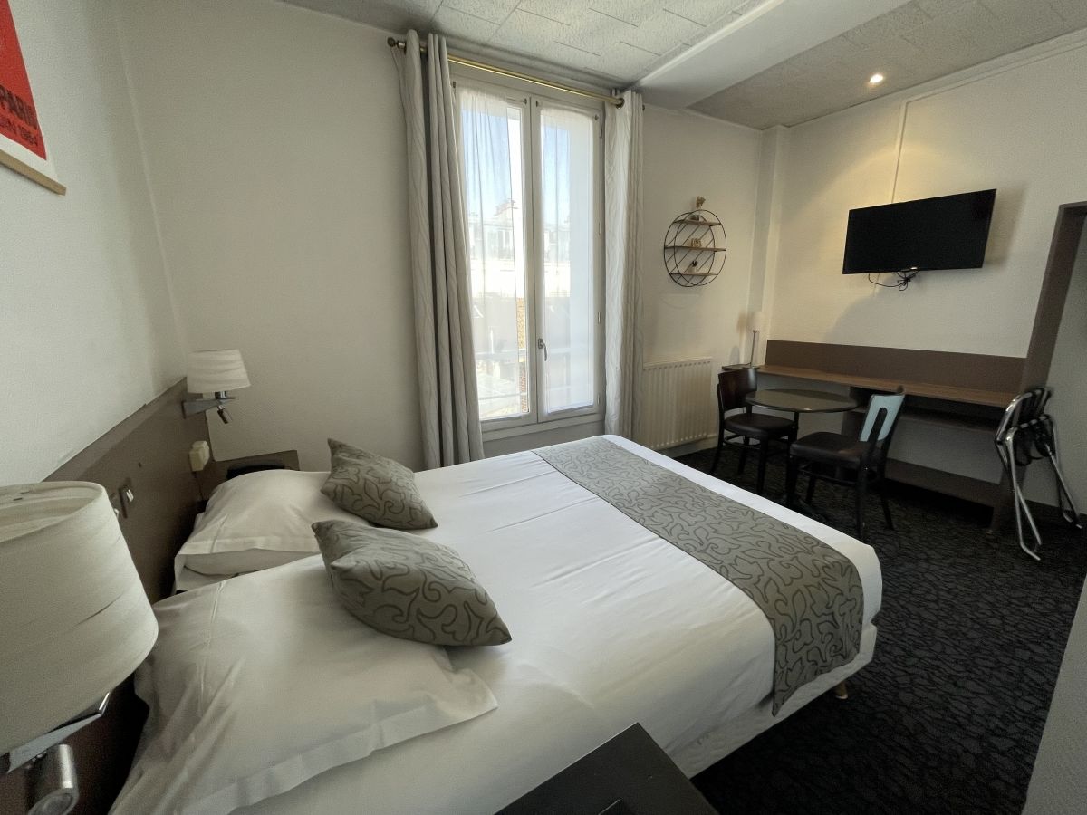 Alma Hotel Paris