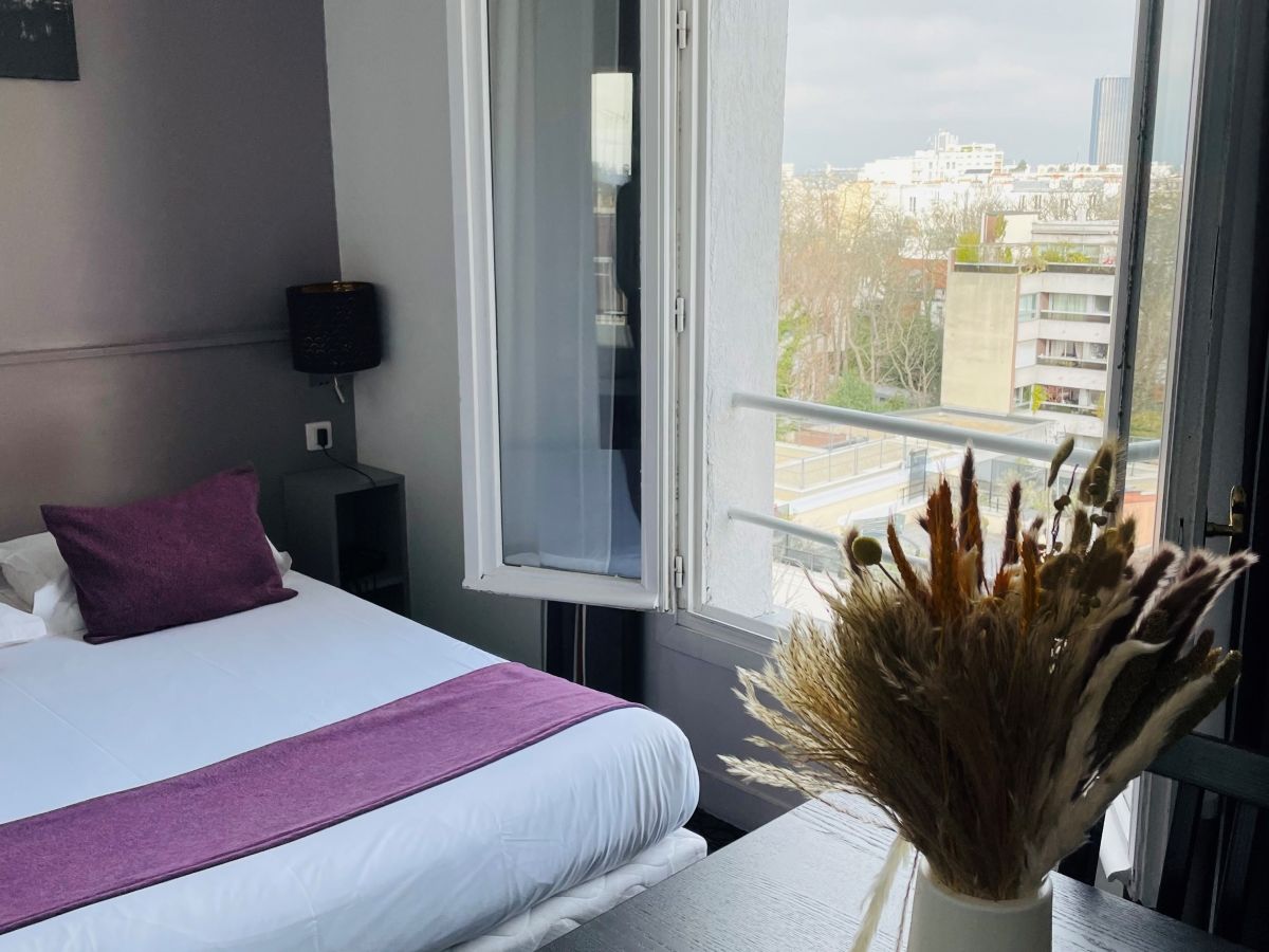 Alma Hotel Paris