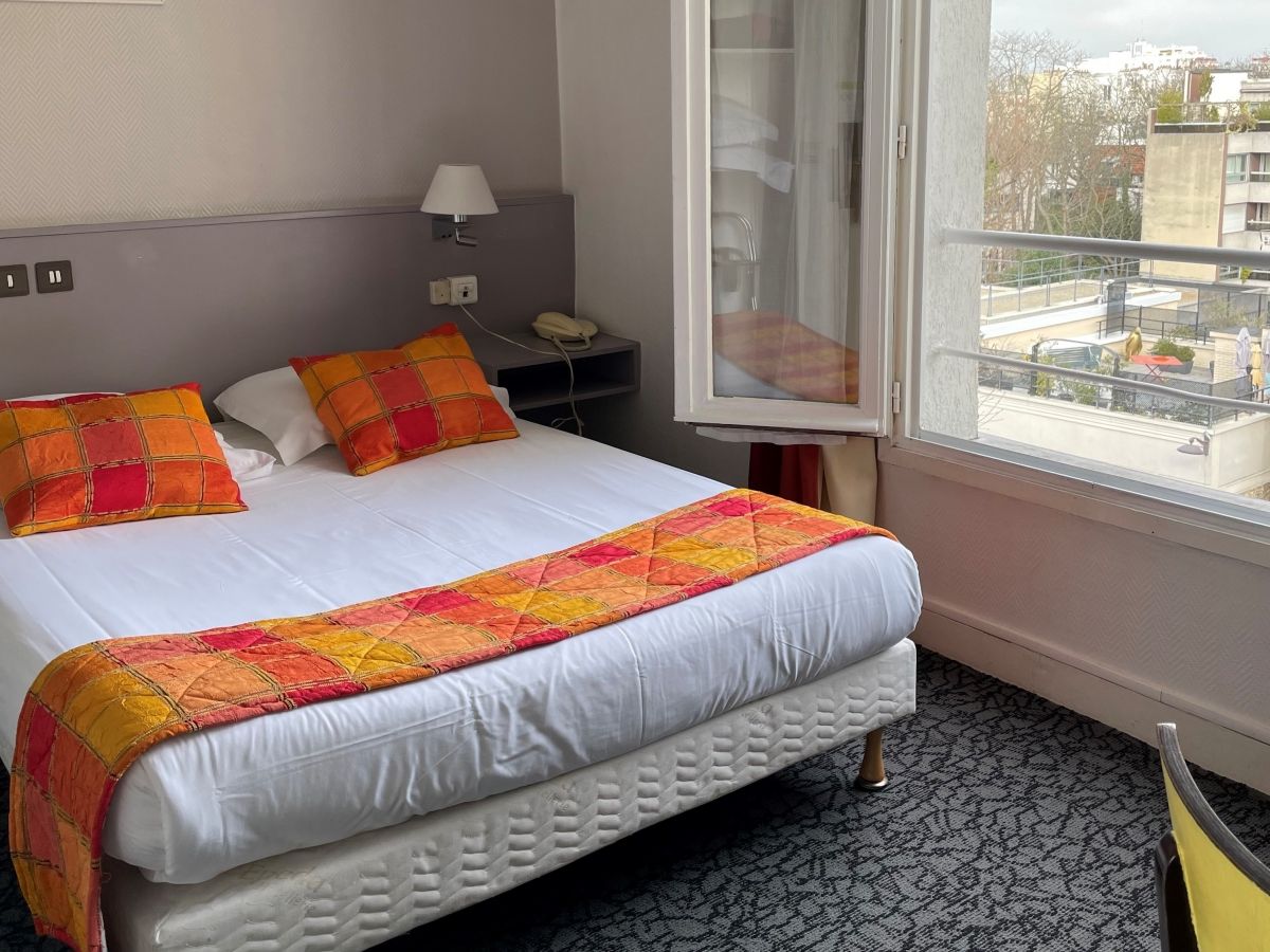 Alma Hotel Paris